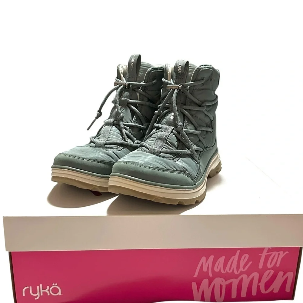 Ryka Brae Women's Teal Green Cold Weather Sneaker Lace Up Boots 6